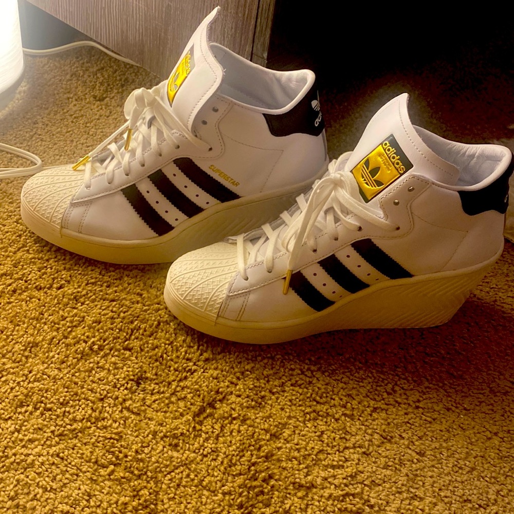 7.5 adidas wedge sneaker